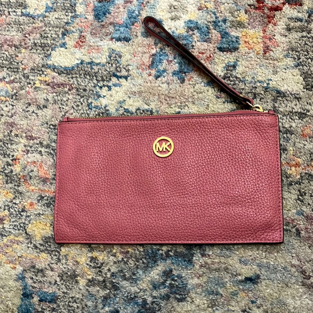 Michael Kors wristlet